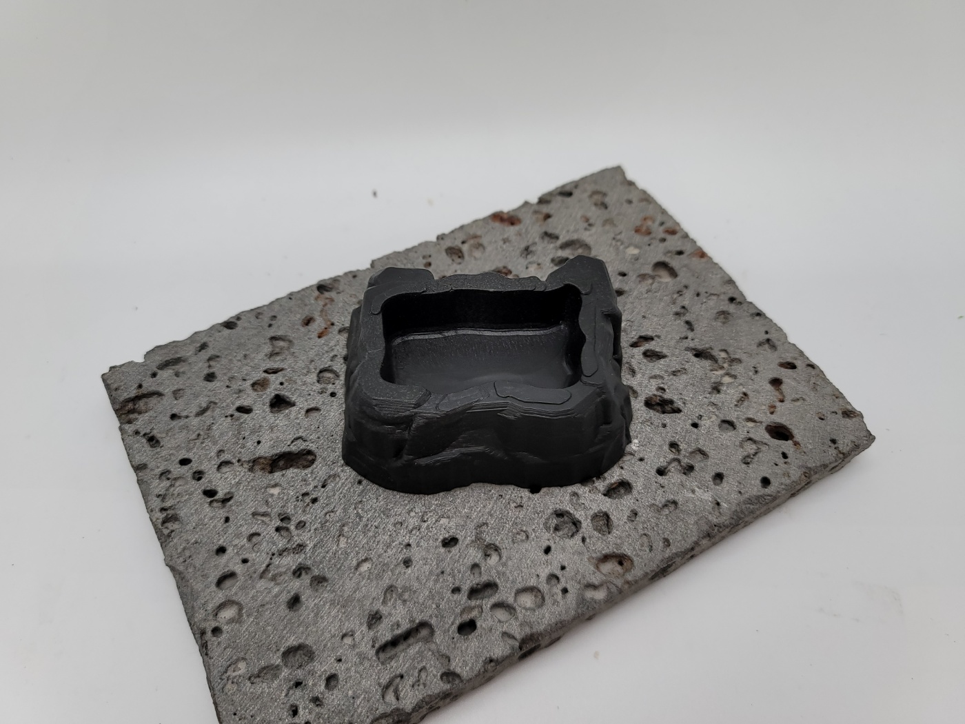 JIF プラストーン 岩場風 水入れ detail 2