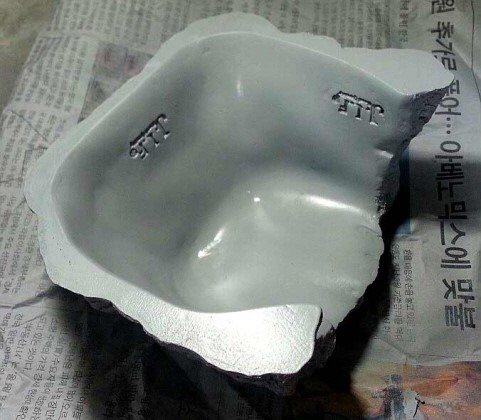 JIF 高入口 岩型シェルター（大） detail 3