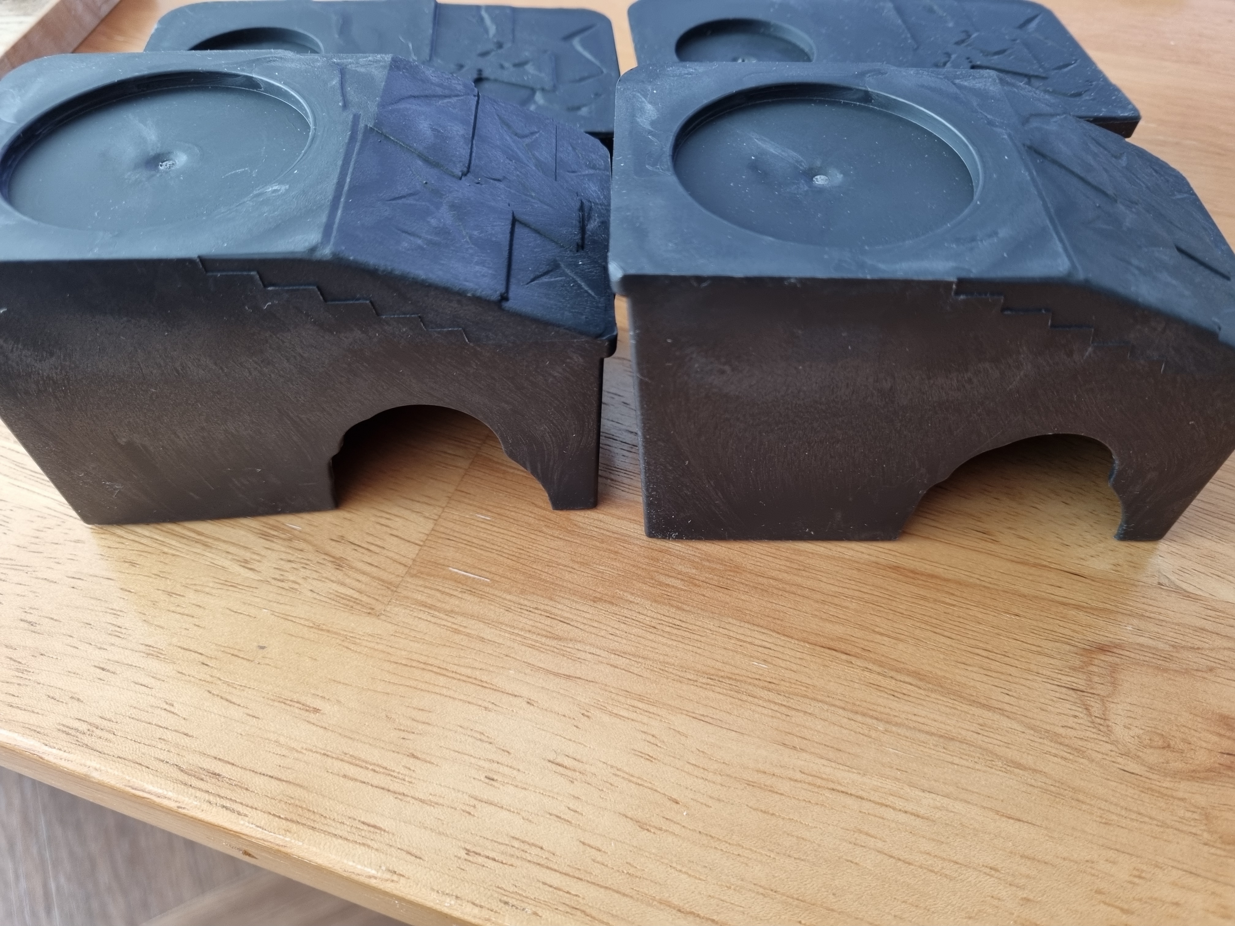 JIF 積み重ね式ケージ（小ロング）専用 固定式プラストンシェルター detail 4