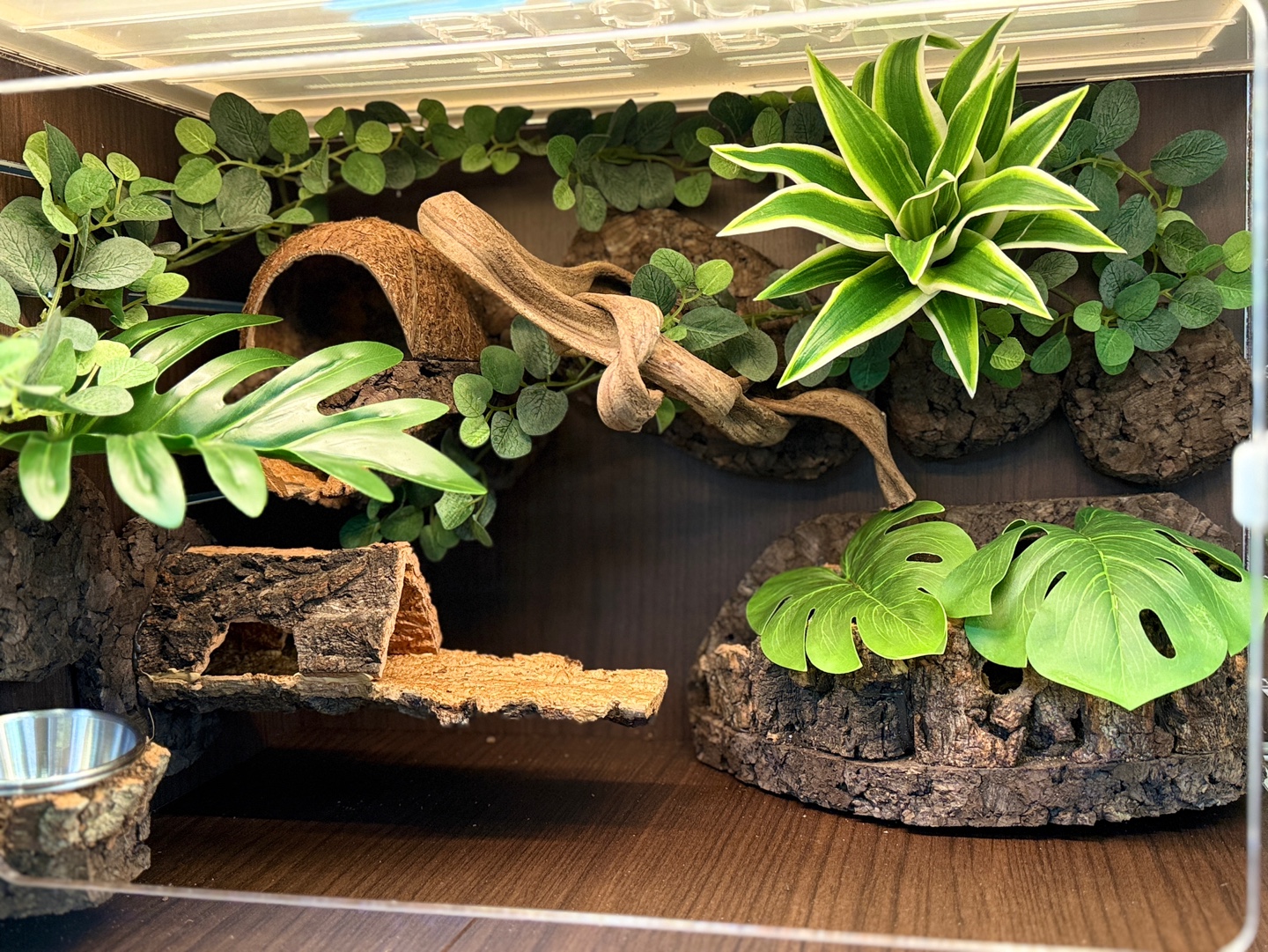 テラブロック 流木ログハウスシェルター detail 9