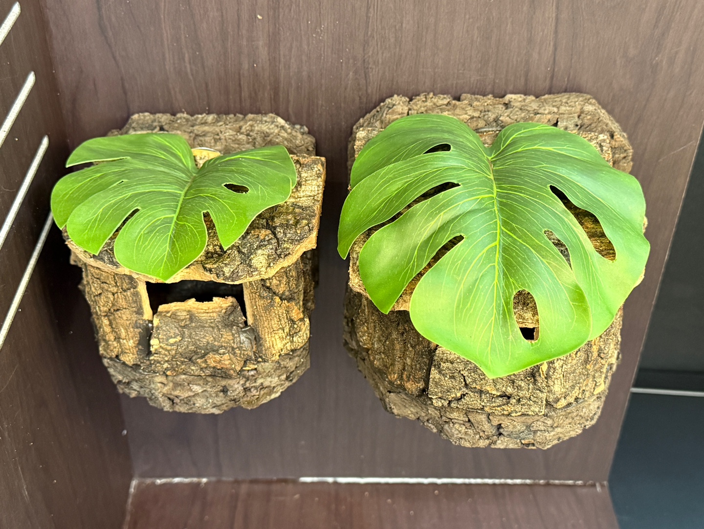 テラブロック 小型ログハウス型シェルター（ワンルームタイプ） detail 1