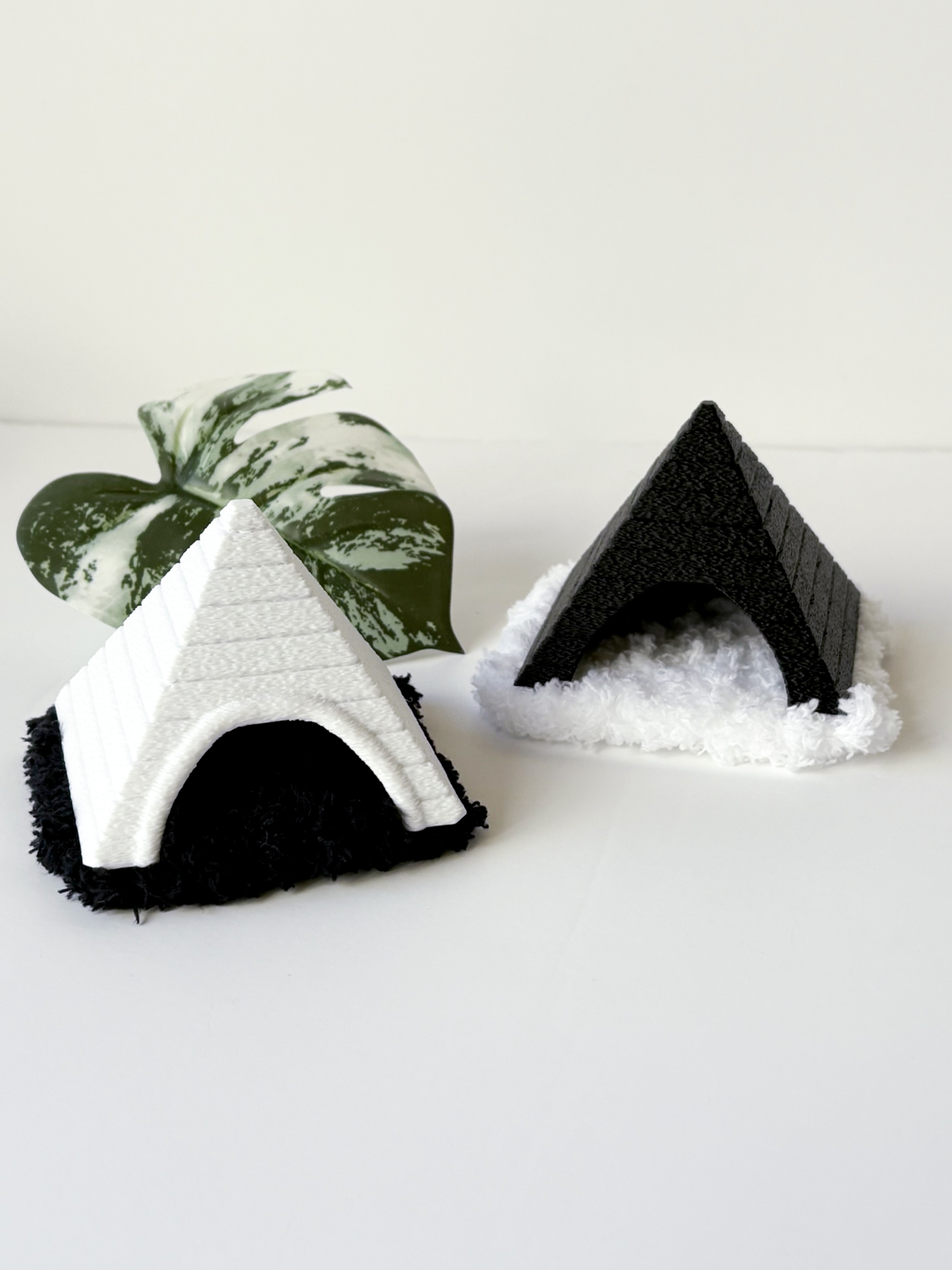 Hamdal Pyramid Hide detail 1